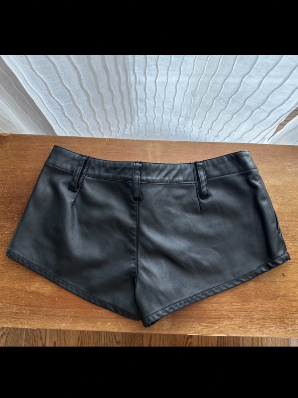 We The Free Free People Black Faux Leather Micro Mini Shorts sz 2 - Picture 2 of 4